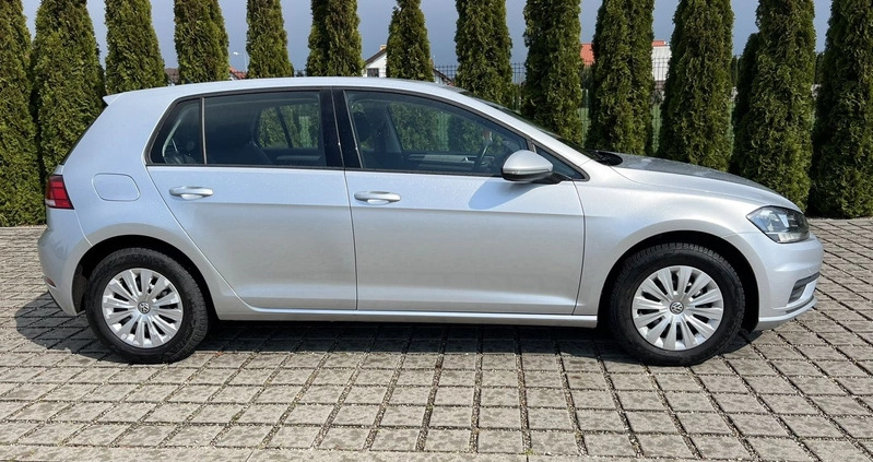 Volkswagen Golf cena 53000 przebieg: 119000, rok produkcji 2020 z Poznań małe 137